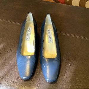 Blue Bellini pumps NWOT